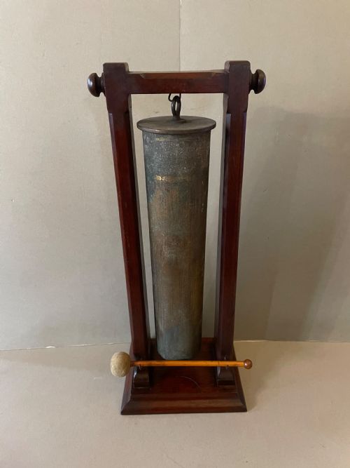AN ANTIQUE WW 1 TABLE GONG - ADDITIONAL PHOTO 8