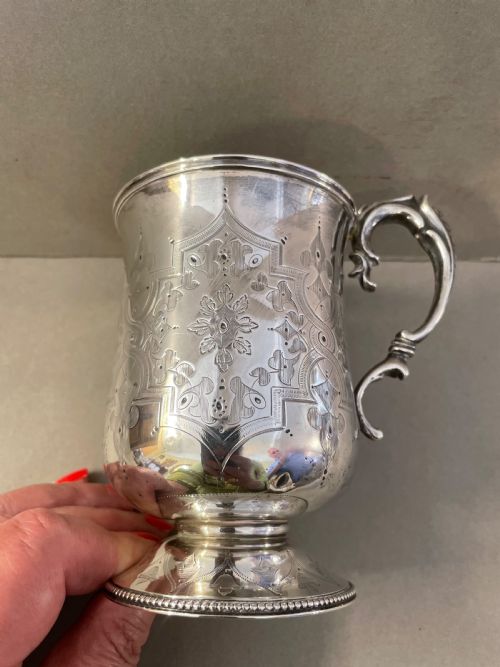 an antique silver tankard - CATEGORY: ANTIQUE SILVER - DATED 19TH CENTURY