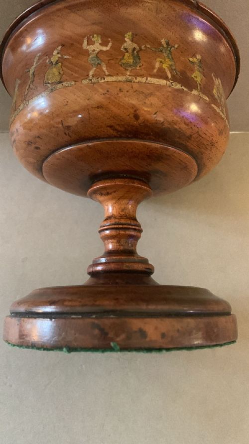 AN ANTIQUE TREEN CHALICE - ADDITIONAL PHOTO 4