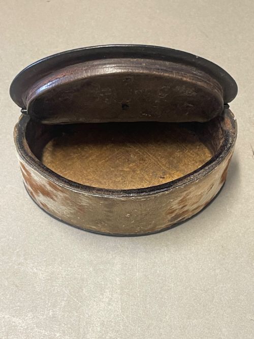 AN 18THC SNUFF BOX - ADDITIONAL PHOTO 3