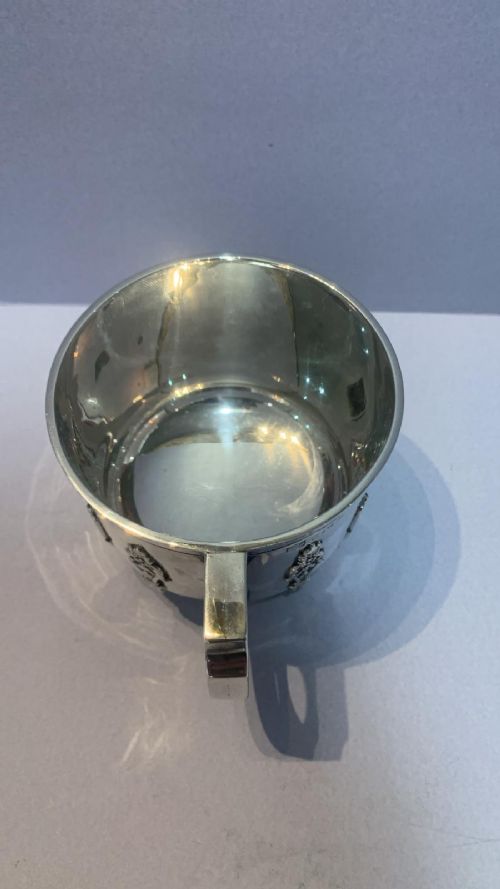 AN EDWARDIAN SILVER CUP - ADDITIONAL PHOTO 1