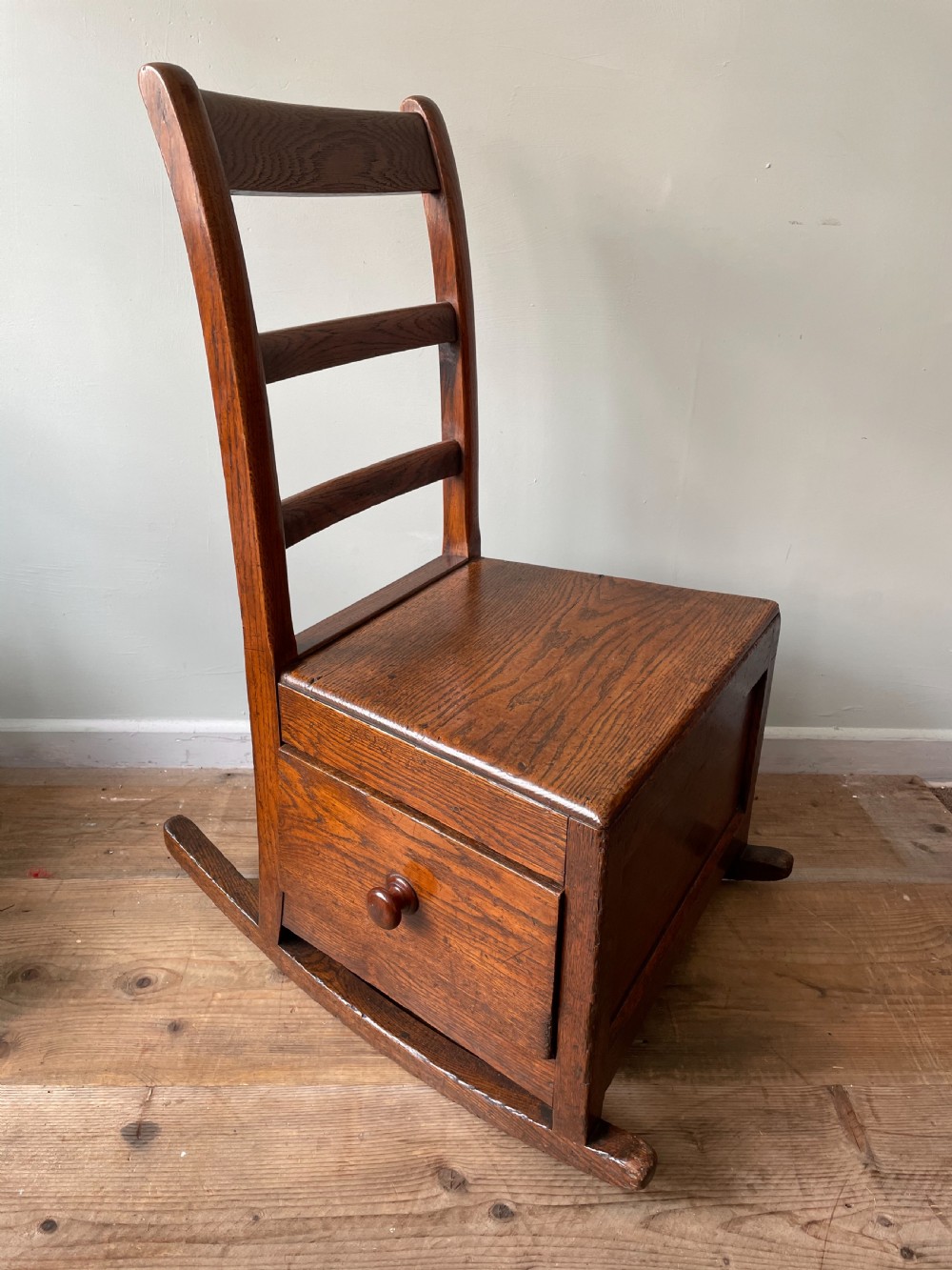 A 19thC Welsh Oak child’s lambing or rocking chair
