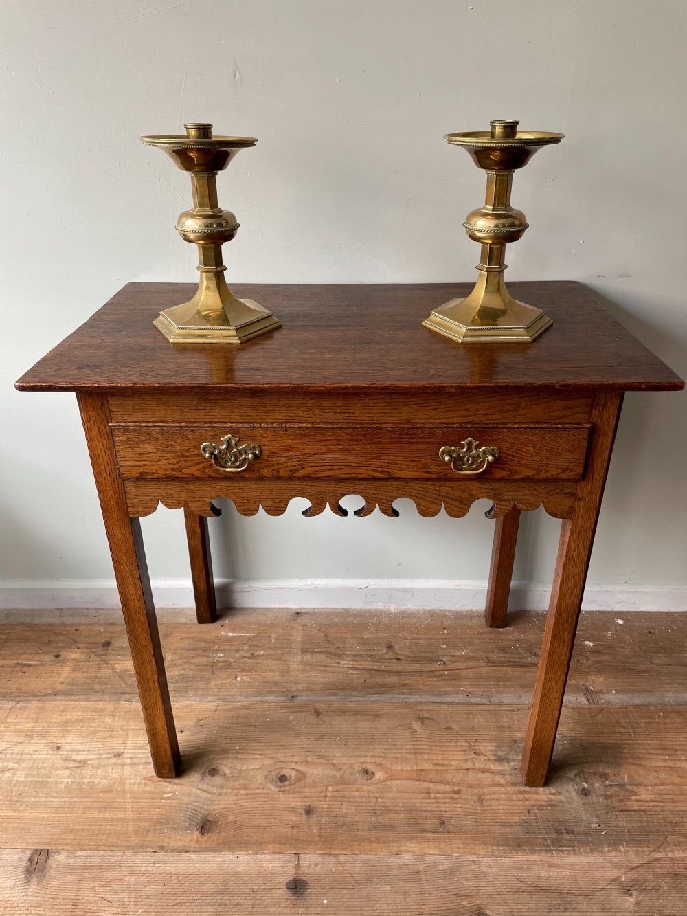 An early 19thC Welsh Oak Side Table View II