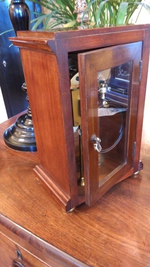 CLASSIC MANTEL CLOCK - ADDITIONAL PHOTO 3