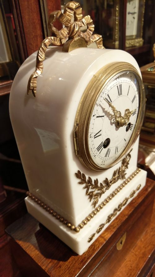 WHITE CARRARA MARBLE MANTEL CLOCK - ADDITIONAL PHOTO 4