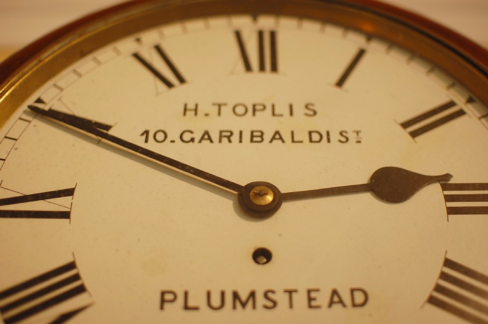 School clock, 12