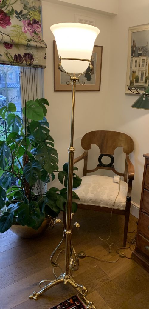 TALL HANDSOME EDWARDIAN TELESCOPIC UPLIGHTER BRASS AND OPALINE - ADDITIONAL PHOTO 10