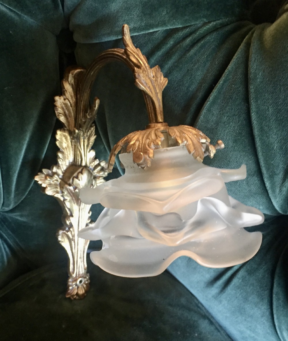 Single Boudoir Wall Light Bronze and Pate de Verre