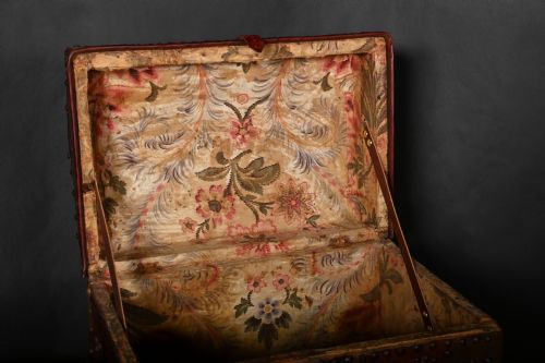 OTTOMAN EMPIRE LEATHER DOMED GRAND TOUR BOX WITH ORIGINAL LINING - ADDITIONAL PHOTO 2