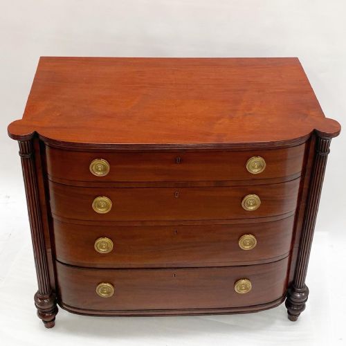 REGENCY BOW FRONTED MAHOGANY CHEST OF DRAWERS
