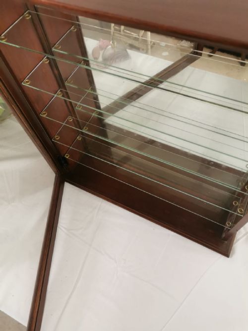 MAHOGANY MIRRORED WALL CABINET - ADDITIONAL PHOTO 4