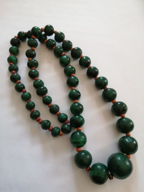 MALACHITE AND FRUIT WOOD 24 INCH NECKLACE - ADDITIONAL PHOTO 3