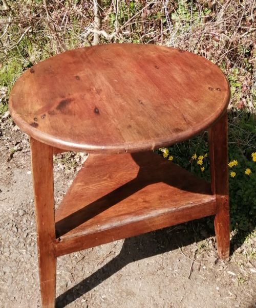 19C PINE CRICKET TABLE - ADDITIONAL PHOTO 4