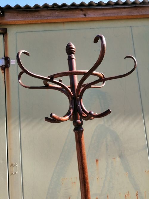 BENTWOOD HATCOAT STAND - ADDITIONAL PHOTO 1