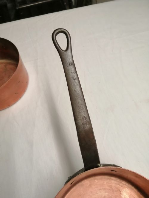 AN ANTIQUE SET OF FRENCH COPPER AND STEELIRON PANS - ADDITIONAL PHOTO 1