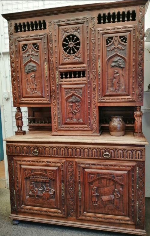 a fine french carved country cabinet - CATEGORY: ANTIQUE CUPBOARDS - DATED 1880