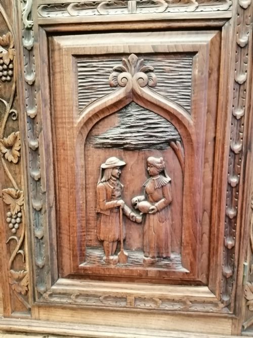 A FINE FRENCH CARVED COUNTRY CABINET - ADDITIONAL PHOTO 4