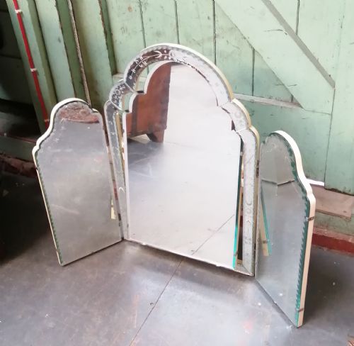 art deco tryptic mirror - CATEGORY: ANTIQUE MIRRORS - DATED 1930