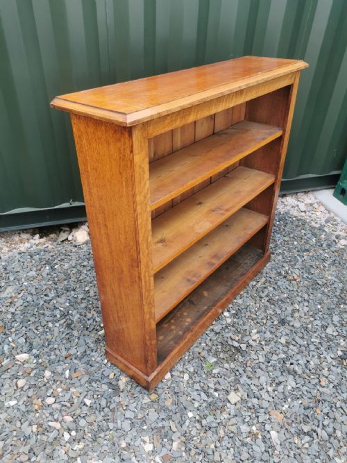victorian golden oak open bookcase - CATEGORY: ANTIQUE BOOKCASES - DATED VICTORIAN