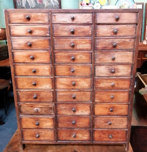 antique collectors chest of drawers - CATEGORY: ANTIQUE CUPBOARDS - DATED VICTORIAN