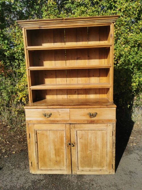 ANTIQUE RUSTIC PINE DRESSER - ADDITIONAL PHOTO 2