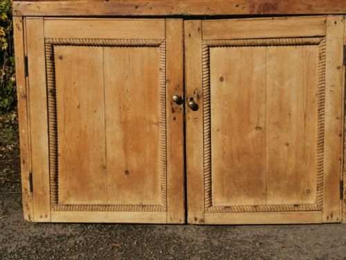 ANTIQUE RUSTIC PINE DRESSER - ADDITIONAL PHOTO 7