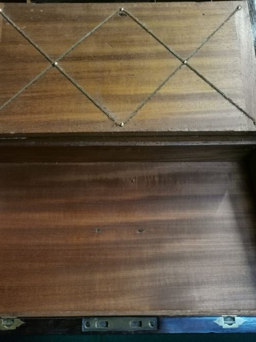 A REGENCY ROSEWOOD EBONY AND BRASS INLAID WRITING SLOPE - ADDITIONAL PHOTO 9
