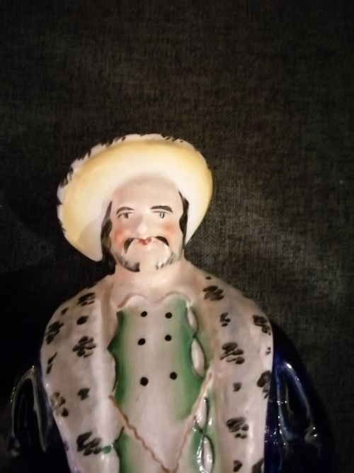 VICTORIAN STAFFORDSHIRE FIGURE HENRY THE 8TH AND ANNE BOLEYN - ADDITIONAL PHOTO 6