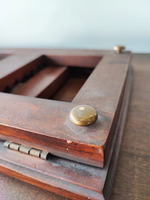 VICTORIAN MAHOGANY BOOK STAND - ADDITIONAL PHOTO 2