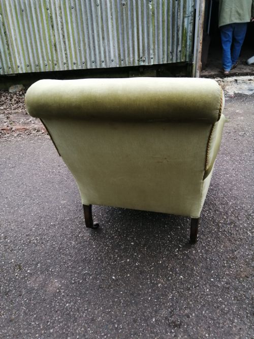 LARGE VICTORIAN UPHOLSTERED ARM CHAIR - ADDITIONAL PHOTO 6