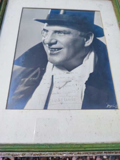 12 ORIGINAL AUTOGRAPHED THEATRE PHOTOGRAPHS - ADDITIONAL PHOTO 4