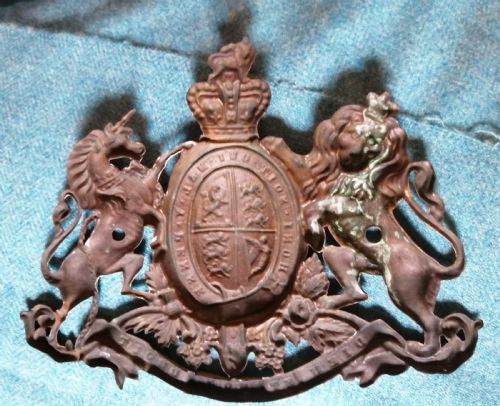 ANTIQUE SMALL ROYAL MILITARY COAT OF ARMS - ADDITIONAL PHOTO 2