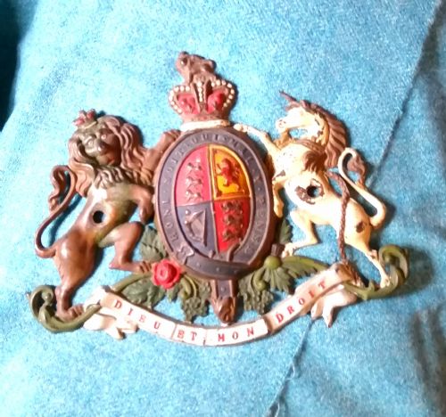 ANTIQUE SMALL ROYAL MILITARY COAT OF ARMS - ADDITIONAL PHOTO 3