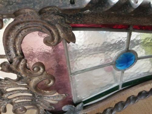 A GOOD ANTIQUE FRENCH WROUGHT IRON AND STAINED GLASS LANTERN - ADDITIONAL PHOTO 4