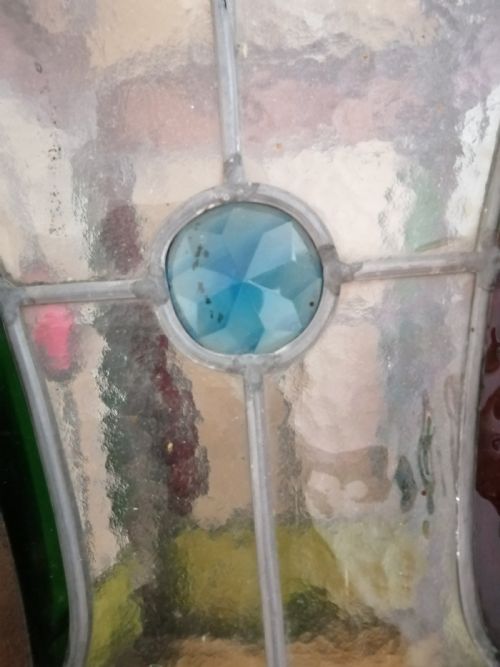 A GOOD ANTIQUE FRENCH WROUGHT IRON AND STAINED GLASS LANTERN - ADDITIONAL PHOTO 9