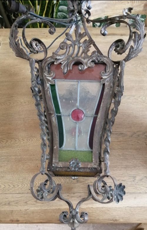 A GOOD ANTIQUE FRENCH WROUGHT IRON AND STAINED GLASS LANTERN - ADDITIONAL PHOTO 12