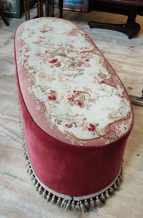 LARGE 19C AUBUSSON TAPESTRY STOOL COFFEE TABLE OR WINDOW SEAT - ADDITIONAL PHOTO 1