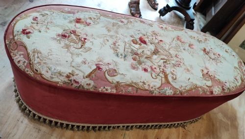 LARGE 19C AUBUSSON TAPESTRY STOOL COFFEE TABLE OR WINDOW SEAT - ADDITIONAL PHOTO 5