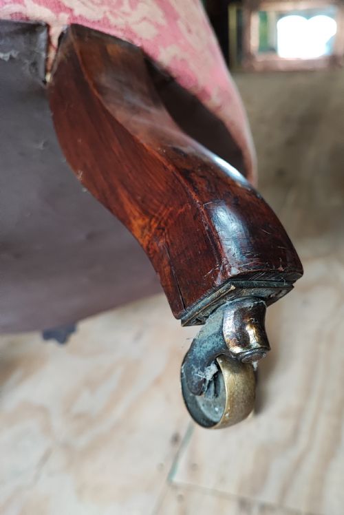 FINE VICTORIAN ROSEWOOD ARMCHAIR - ADDITIONAL PHOTO 5