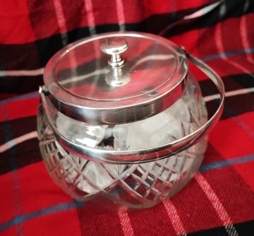 ANTIQUE CHRYSTAL AND SILVER PLATE BISCUIT BARREL OR TEA CADDY - ADDITIONAL PHOTO 1