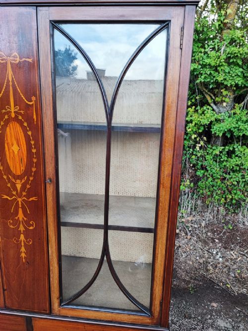 AN INLAID EDWARDIAN DISPLAY CABINET - ADDITIONAL PHOTO 4