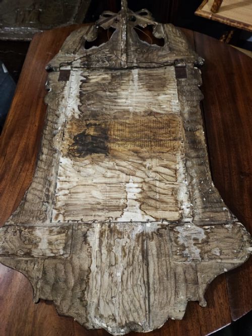 ANTIQUE WALNUT GILT AND GESSO MIRROR - ADDITIONAL PHOTO 3