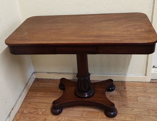 regency mahogany hall or side table - CATEGORY: ANTIQUE TABLES - DATED REGENCY
