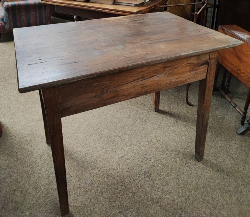 A SMALL GEORGIAN OAK KITCHEN TABLE - ADDITIONAL PHOTO 5