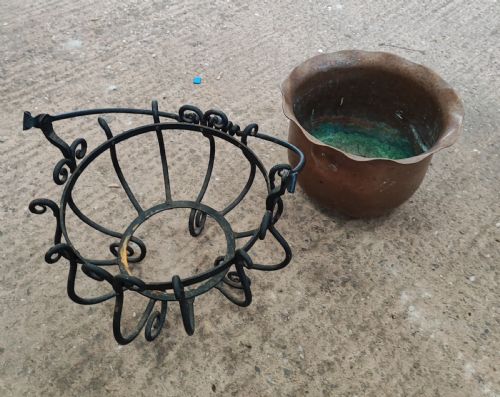 AN ARTS AND CRAFTS COPPER AND IRON COAL OR LOG BUCKET - ADDITIONAL PHOTO 6