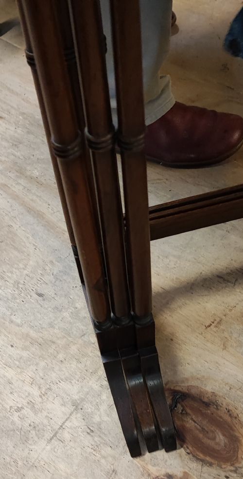 FINE NEST OF 3 REGENCY ROSEWOOD TABLES - ADDITIONAL PHOTO 1
