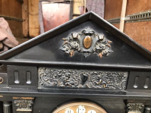 AN IMPRESSIVE 3 PIECE VICTORIAN BRONZE AND SLATE CLOCK GARNITURE - ADDITIONAL PHOTO 2