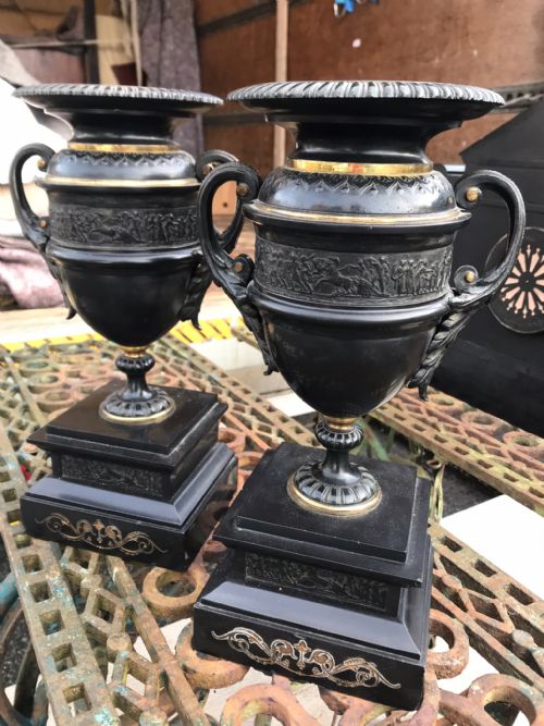 AN IMPRESSIVE 3 PIECE VICTORIAN BRONZE AND SLATE CLOCK GARNITURE - ADDITIONAL PHOTO 7