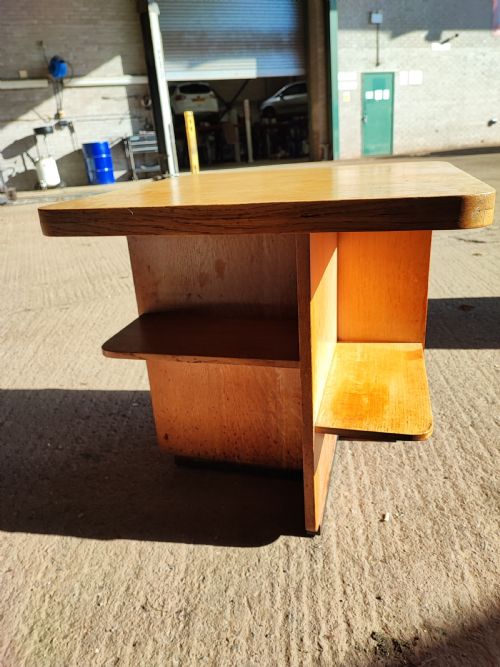 ART DECO OAK BOOK OR LAMP TABLE IN THE HEALS STYLE - ADDITIONAL PHOTO 3