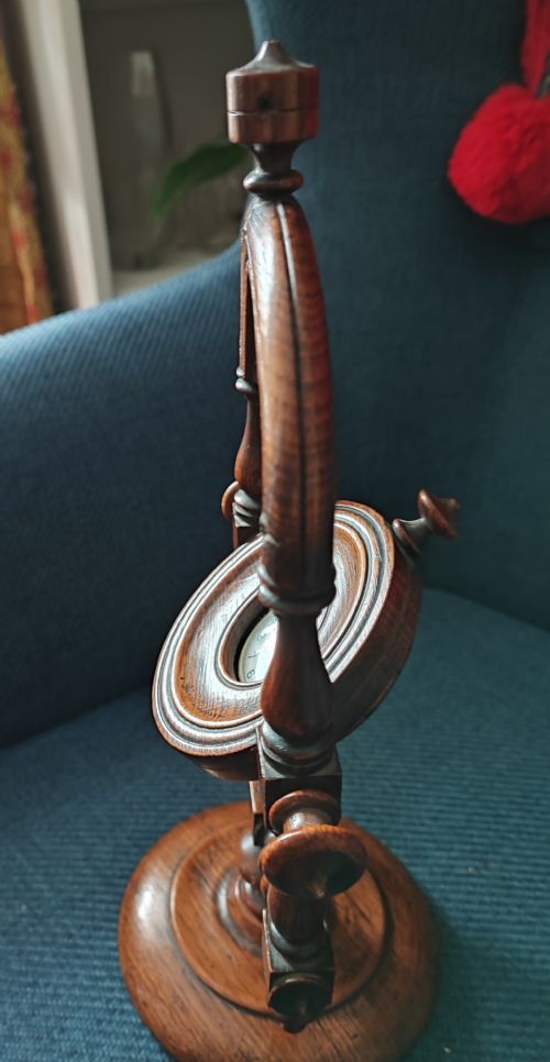 ANTIQUE TREEN TURNED OAK FOB WATCH STANDHOLDER - ADDITIONAL PHOTO 1